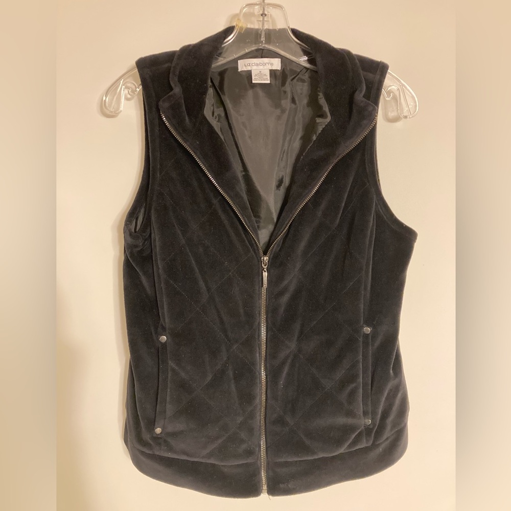 Liz Claiborne black vest velvet pockets
